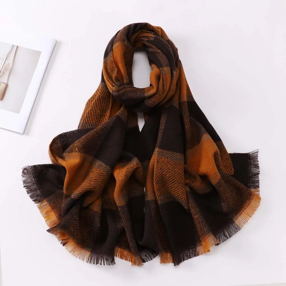 Plaid Print Fringe Hem Scarf