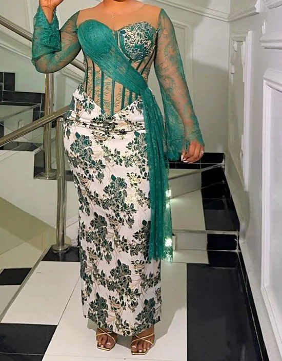 Luxury Brides Traditional Outfit, Nigerian Brides Traditional Outfit